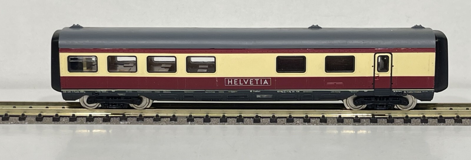 Foto 7 di 17