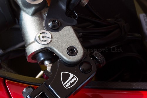 2x Black Ducati Panigale 1199 S/R, 1299 S/R Brake Clutch Reservoir Bracket Screw - Picture 3 of 3
