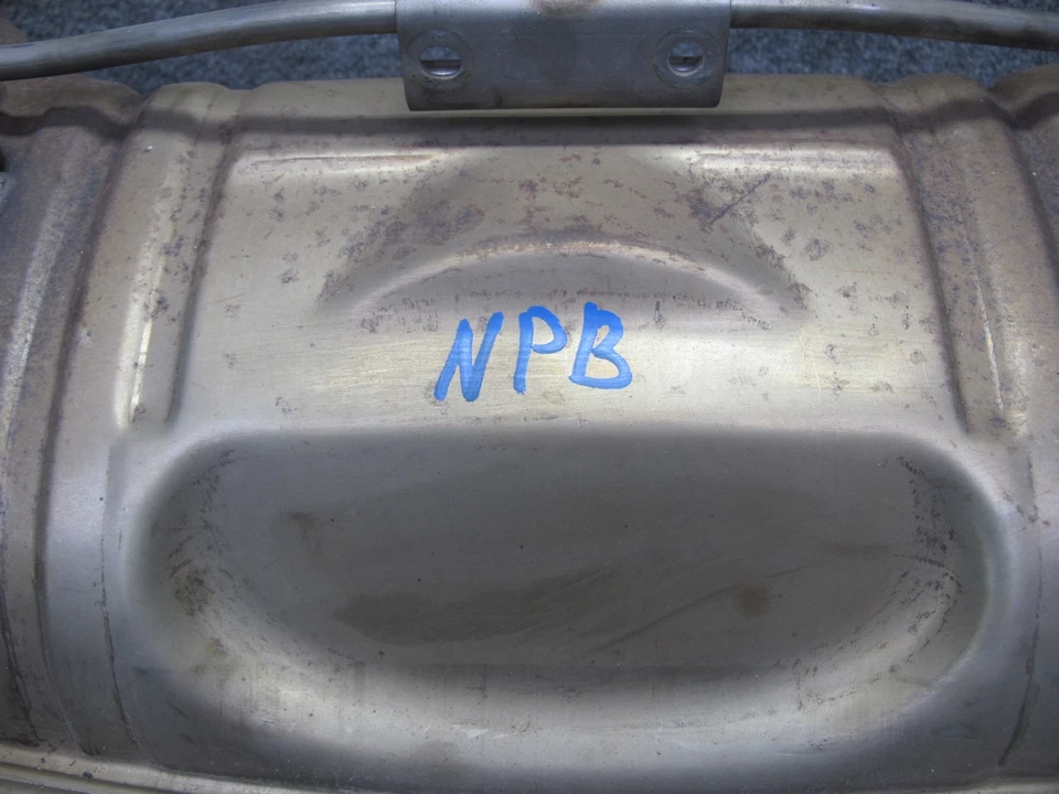 Silenciador escape trasero PORSCHE BOXSTER 986 1997-1999 2,5 L CON PUNTA 99611112107 Foto 2 de 4