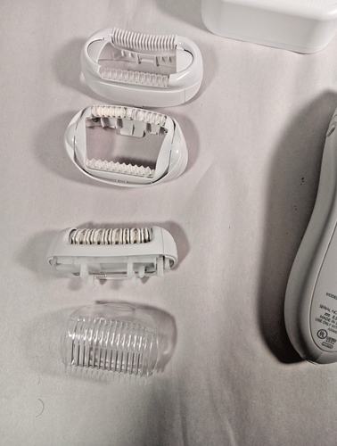 Philips Satin Perfect HP6576/50 Rechargeable Cord Cordless Electric Epilator - Picture 2 of 8