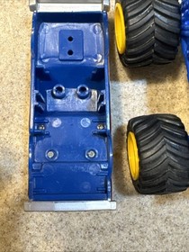 Galoob Tuff Trax Monster Mondo Truck - Micro Machines -Tested