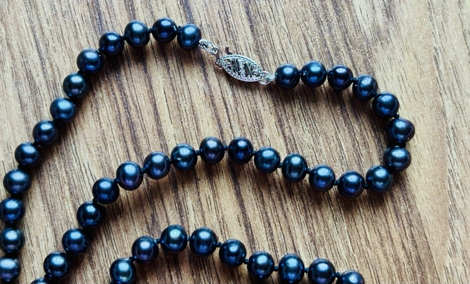 Collar de perlas Honora PÚRPURA 5 mm con cierre de ley 22" de largo Foto 3 de 3