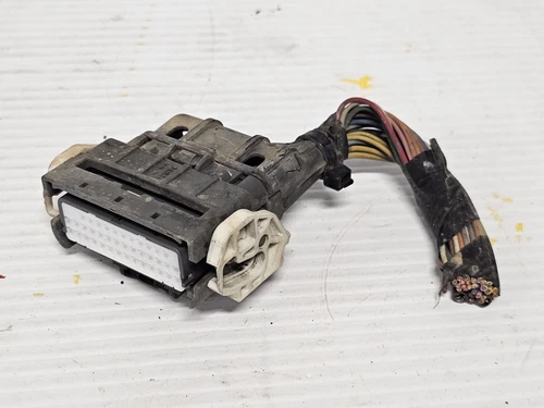 2010-11 Mazda 3 WIRING HARNESS PLUG ONLY PIGTAIL (MATCH L539 18 9E1H) - Picture 3 of 3