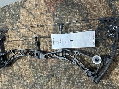 Bowtech Solution LS Compound Right Hand 70lb Black
