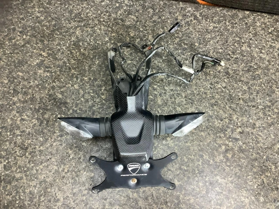 Ducati Panigale 1199 1199S 2012 montaje en placa + señales de giro traseras 691 Foto 2 de 3