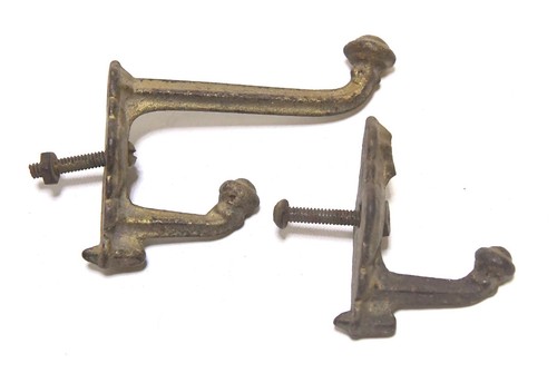 2 DIFFERENT SIZE METAL WALL MOUNT HAT OR COAT HOOKS WITH MATCHING DESIGN - Picture 3 of 7