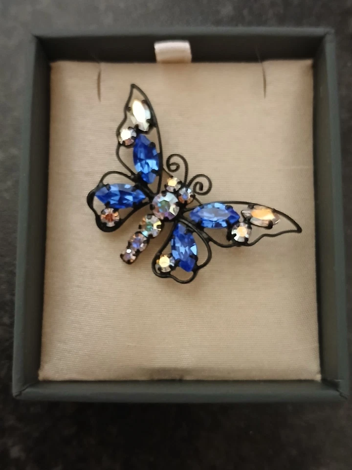 Lovely BUTLER AND WILSON Blue Crystal Butterfly Brooch, In Box Not Original Box - Image 2 of 4