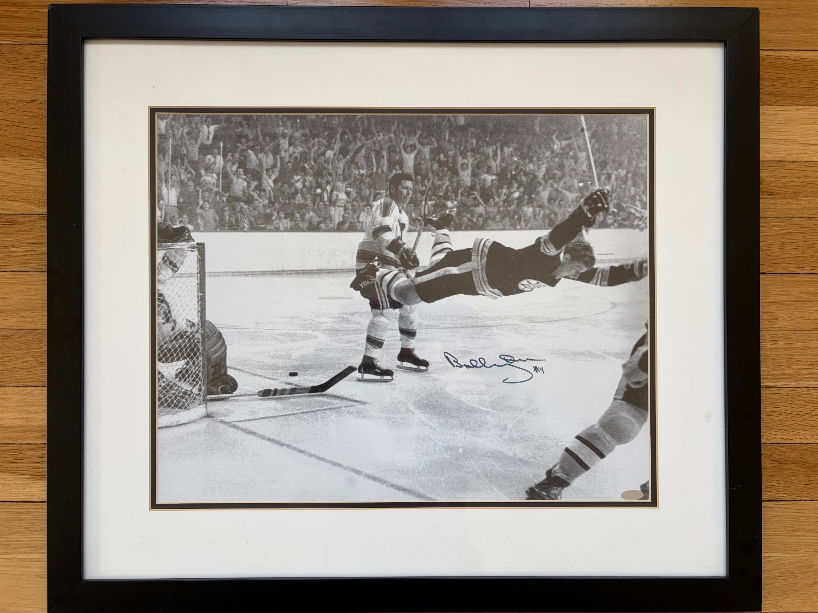Bobby Orr Autographed Signed Boston Bruins - & Framed - 1970 Stanley Cup Winning Goal (Shipping Included) 