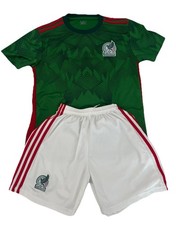 Seleccion Mexicana Jersey and Shorts. Playera y Short de la Seleccion Mexicana.