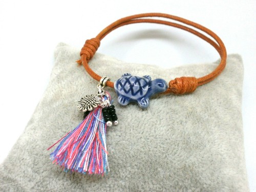 Bracelet En Perles Plates Bleu Et Blanc Avec Charm Tortue - Ajustable, Matière Plastique, été