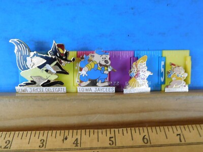 Jaycees Iowa Big bad wolf & The Three Pigs  Lot of 4 pins