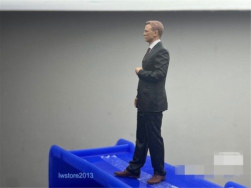 1/18 James Bond 4inch Resin Figurines Figure Model For Cars Vehicles Display Toy - Picture 3 of 6