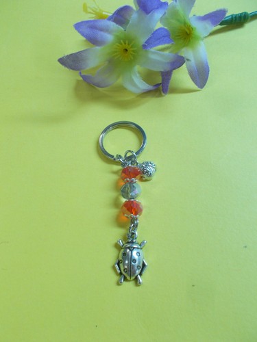 CUTE BEETLE CHARMS - ON A CRYSTAL BEAD KEY RING NEW # 227 K - Picture 2 of 7