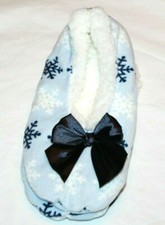 Ladies' Snowflakes w/ Navy Blue Bow Cozy Fleece Slipper Socks One Size