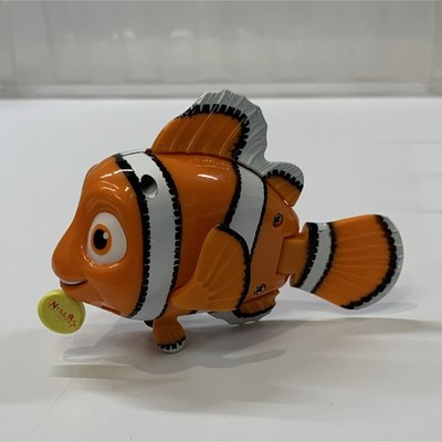 Swimways Disney Pixar Finding Nemo Clownfish Wind-Up Toy Ages 4-11