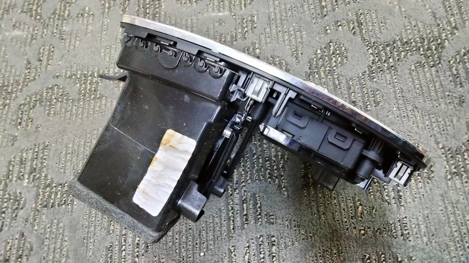 2011-2020 Dodge Grand Caravan Temperature Climate Controls Heater AC HVAC & Vent - Image 3 of 4