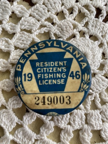 1946 Pennsylvania Fishing License Button - Picture 1 of 2