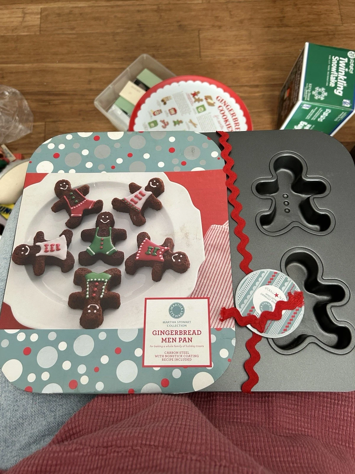 Martha Stewart Muffin Pan Gingerbread Men Pan New