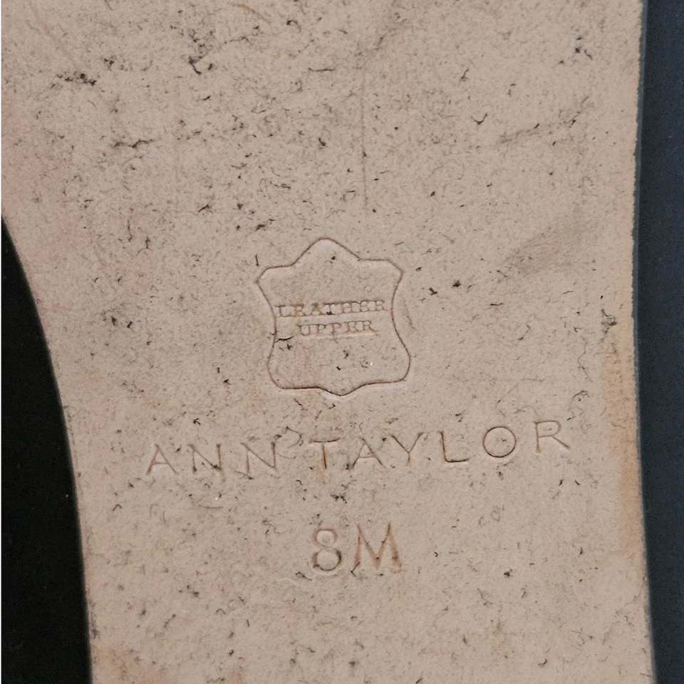 Ann Taylor Black Leather Cap Pointed Toe Mid Calf Heled Boot sz 8M Minimalist - Image 3 of 4