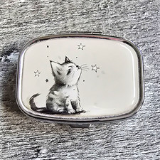 Silver/White Cat Pill Holder Case, Metal/Plastic, 2 Compartments