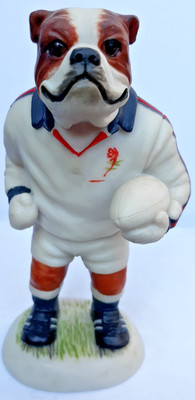 Robert Harrop Doggie People British Bulldog Rugby figurine England