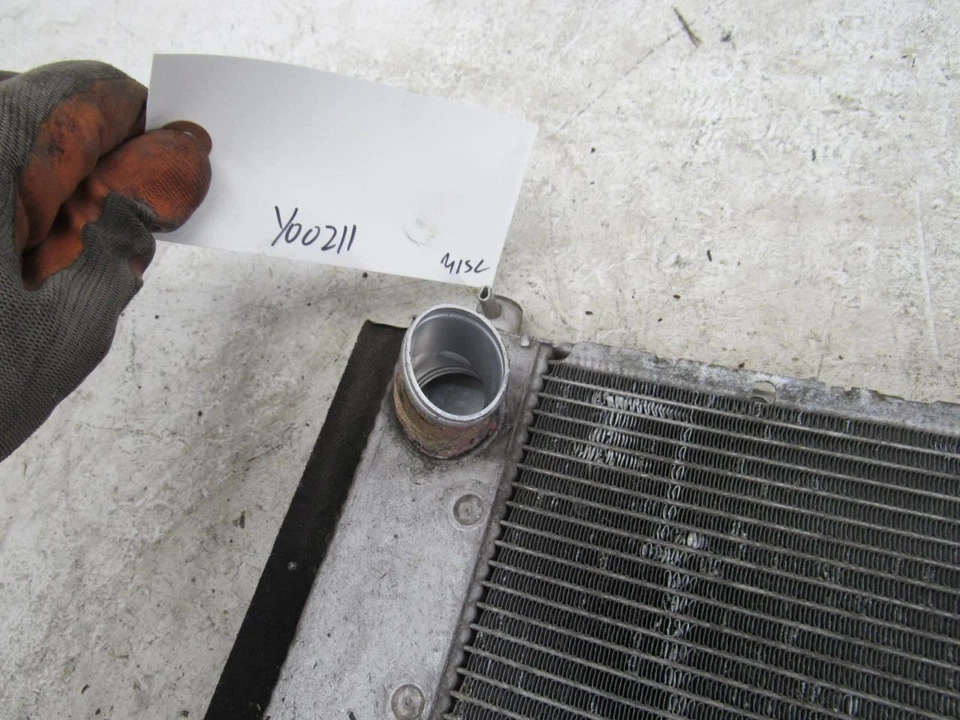 2004 2009 Toyota Prius Hybrid all aluminum radiator assembly oem original part Foto 4 de 4