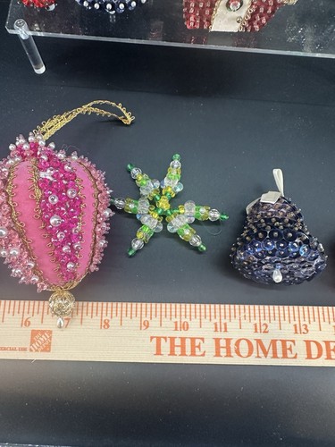 20 VTG Lot Beaded Sequin Christmas Ornaments Push Pin Handmade Ball Velvet Bling - Picture 4 of 23