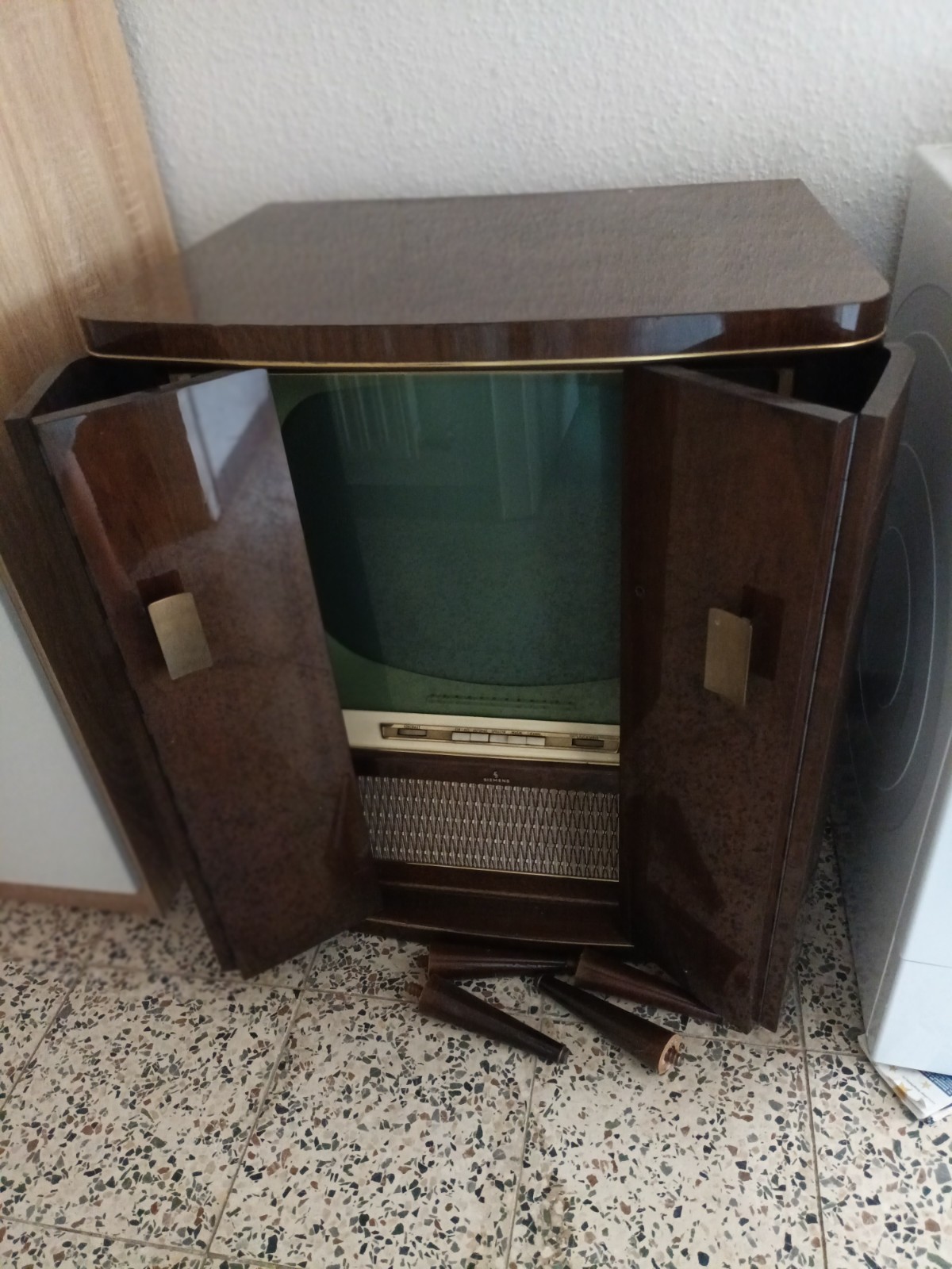 Fernsehtruhe Siemens, 50er Jahre