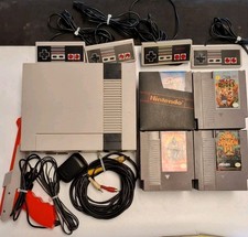 Original Nintendo NES Console W/20 Games, 4 Controller's, Zapper, And Cables