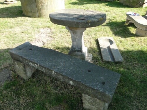 Historischer schöner Brunnen aus Sandstein - Bild 16 von 24