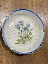 Vintage ceramic speckled ashtray w/flowers by Counterpoint made in Japan in EUC