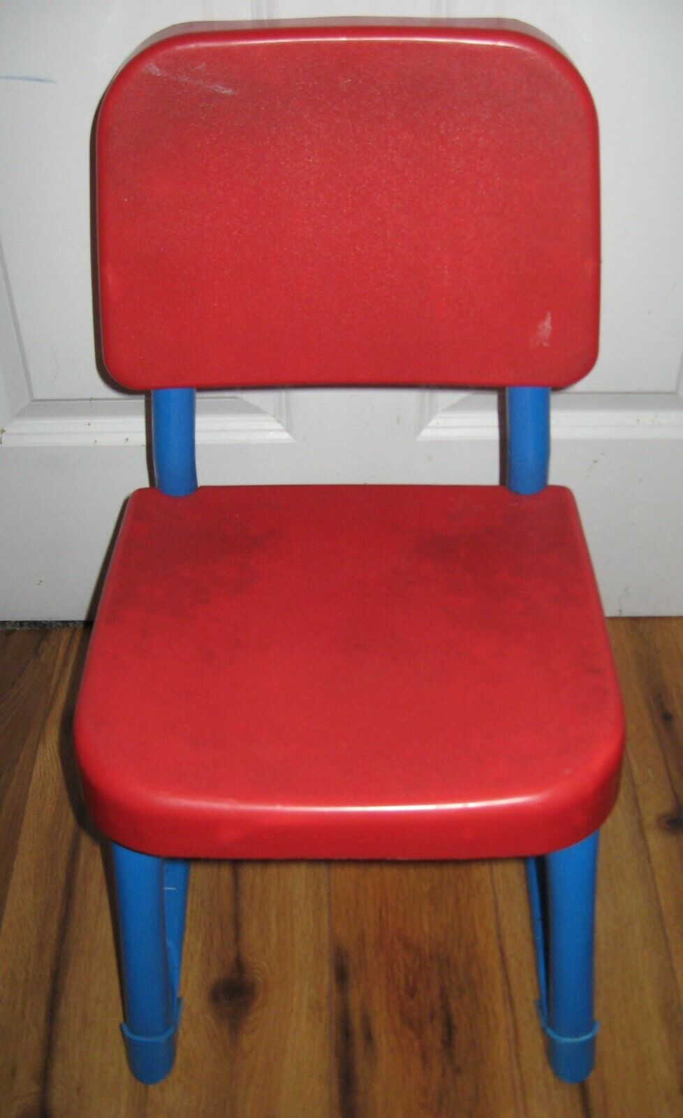 VINTAGE security 1985 Fisher Price Child Crafts Chair Preschool Chicago Mall Art Size