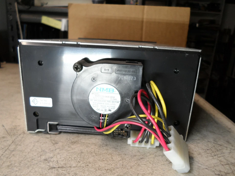 IBM 120/240Gb DDS4 DAT40 Internal Drive AutoLoader TC5100-124 STDL42401LW - Image 3 of 3