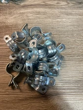Lot Of 25 3/4” one hole emt connector click on