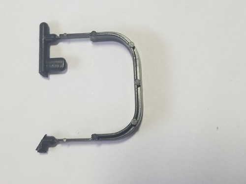 Kenworth Aerodyne Cab Over CROSSMEMBER BELL HOOP from AMT 1:25 Model Kit - Picture 4 of 9