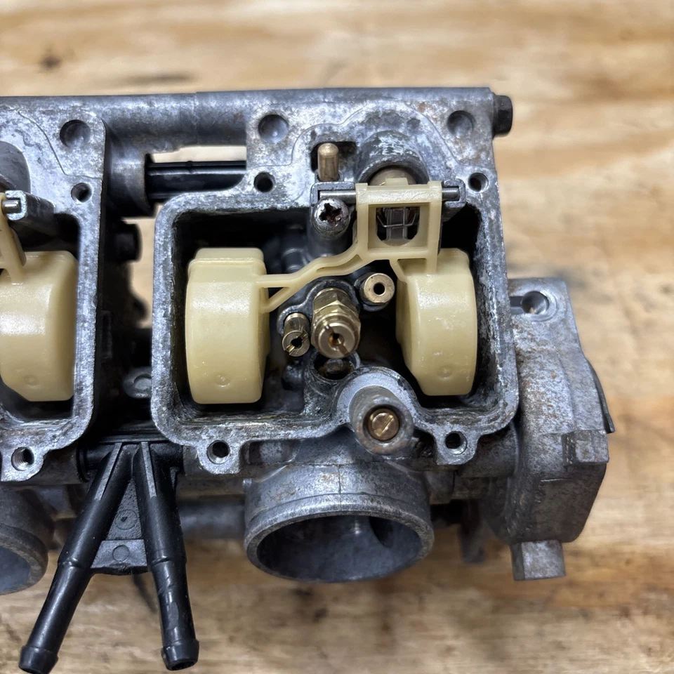 Carburador Kawasaki Brute Force 650 Prairie 650 2002 Keihin CVK Duel Foto 3 de 4