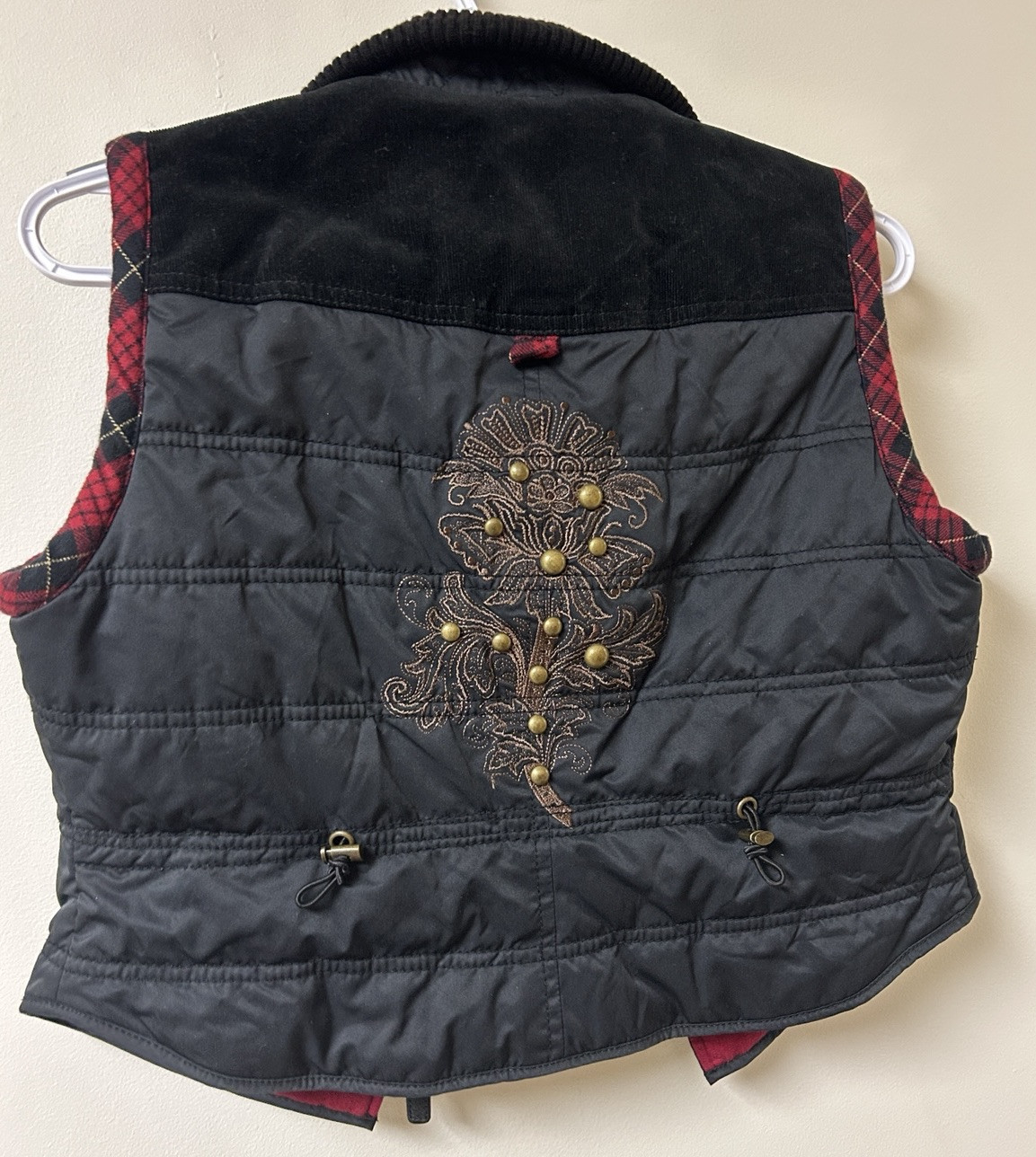 Rare CARLISLE Quilted Winter Vest Black, Red Tartan Studded Floral Accents Sz 4 image 2