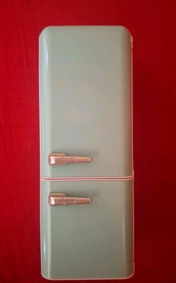 Mini Brands Fill The Fridge Spielset mit UV-Licht von ZURU
