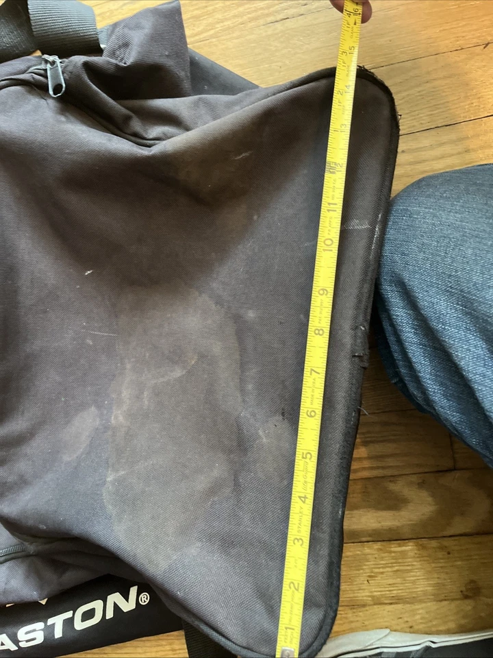 Easton Extra Large Duffle Gear Bag For Baseball, Hockey, Football,black 33x15x12 - Image 3 of 4