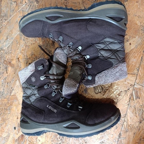 Women Lowa Boots 38.5