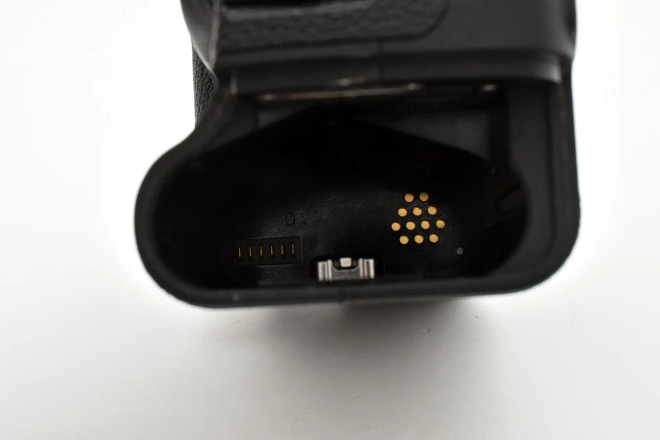 5,840 Count [Almost MINT+++]Canon EOS 1D Mark III 10.1 MP Digital SLR body JAPAN - Image 3 of 4