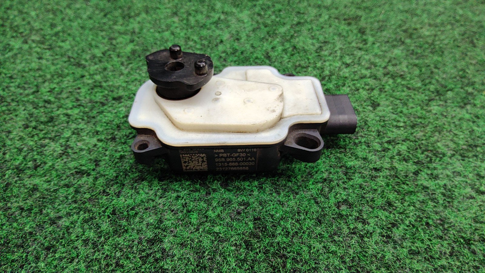 2021-2024 Audi Q5 Quattro Grille Shutter Actuator Motor Oem 95b965501aa