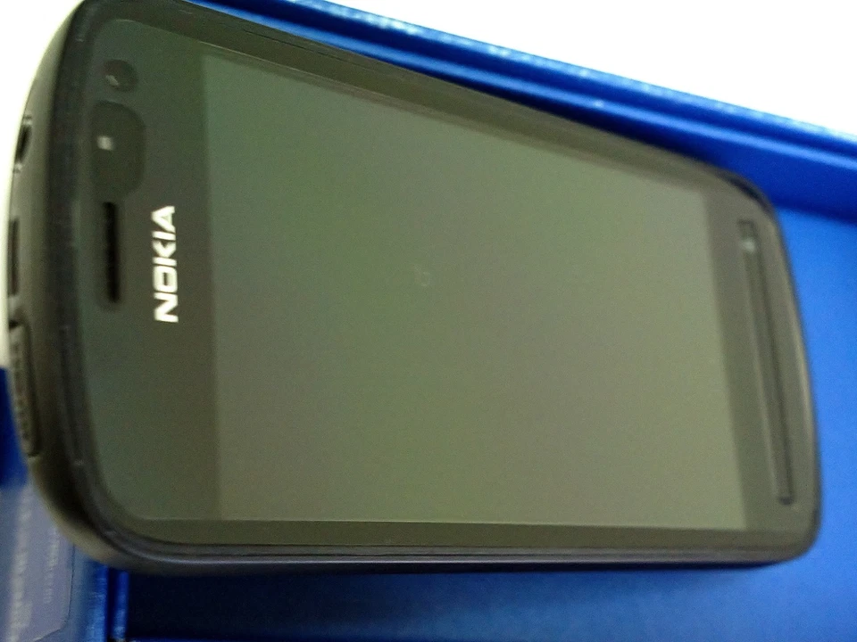 Nokia 808 PureView [Near Mint In BOX], with the best IMEI "5052", very rare!!! - Bild 4 von 4