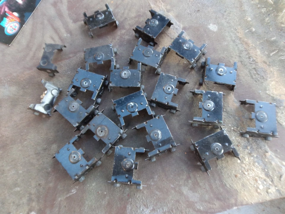 JeP 18 boggies nus avec boite essieux zamac en TBE d'origine