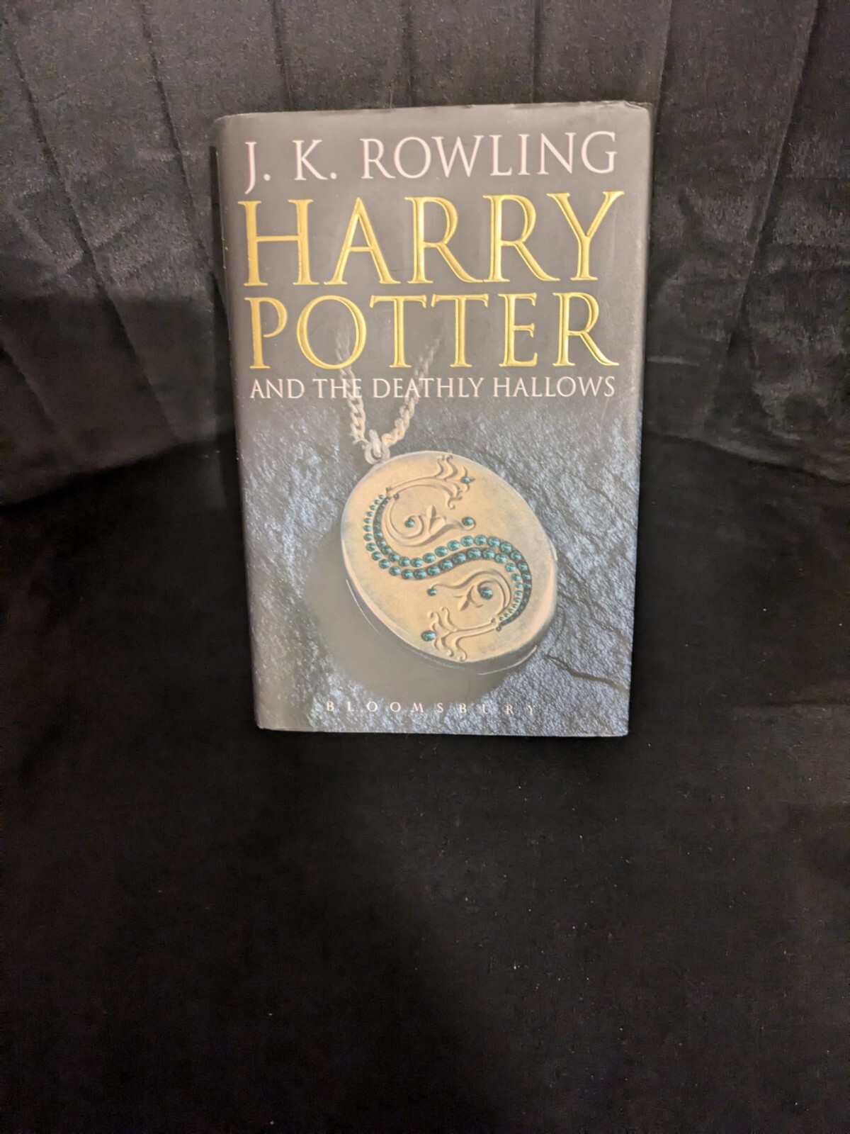 HARRY POTTER AND THE DEATHLY HALLOWS FIRST EDITION ADULT COVER HARDBACK