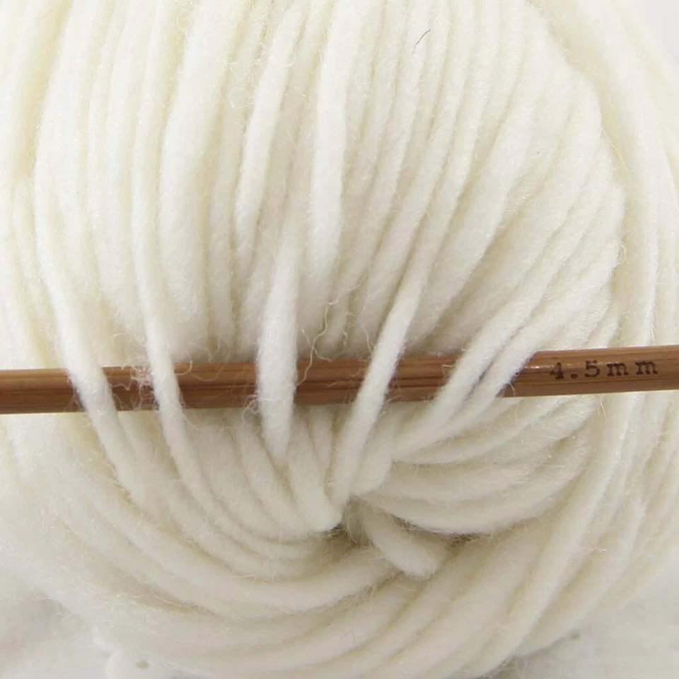 OFERTA NUEVA 1-8 bolas x 50gr NUEVA alfombra gruesa colorida para tejer a mano puntajes hilo de lana Foto 2 de 4