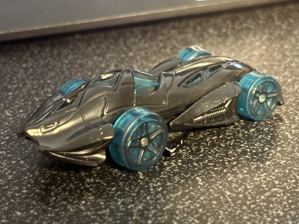 Coche Hot Wheels Battle Force 5 The Zentner 2009 extremadamente raro Foto 2 de 2