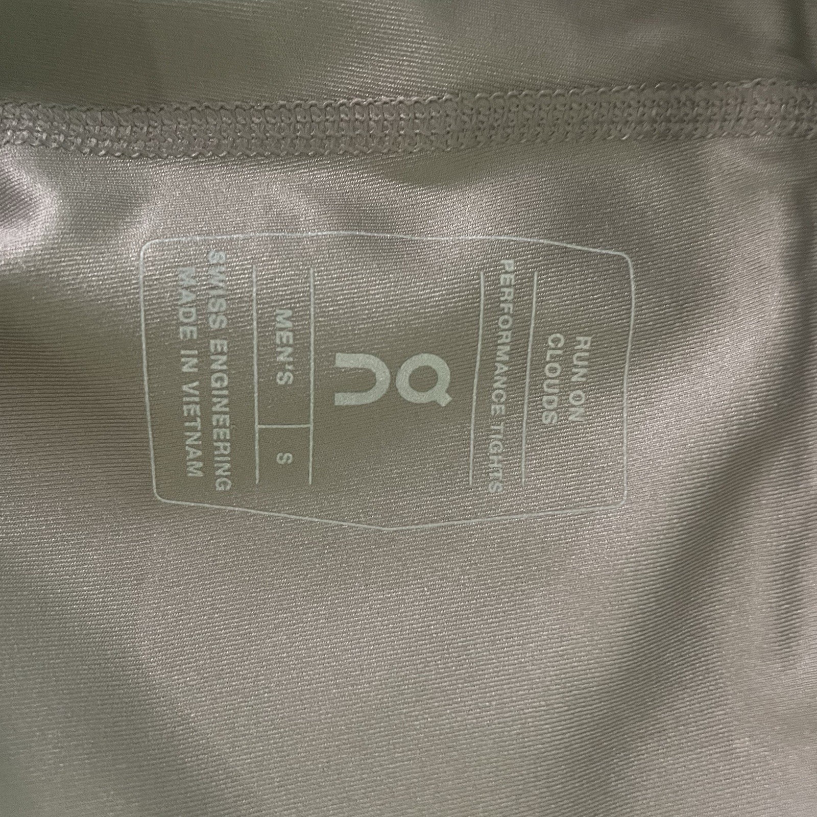 On Cloud Mens S Running Performance Quick Dry Tig… - image 4