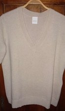 Pull Madeleine T42, 100% cachemire article neuf couleur beige col en V