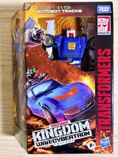 Transformers Kingdom TRACKS Deluxe Class Figure WFC-K26 NEW War For Cybertron